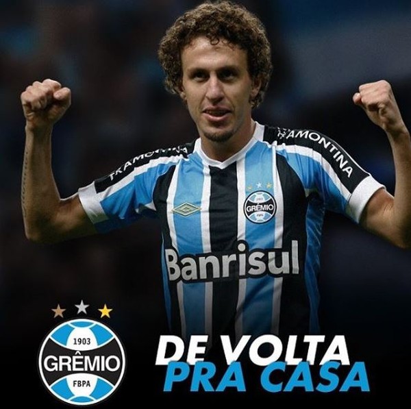 Antes de anúncio oficial do Grêmio, Galhardo avisa: 