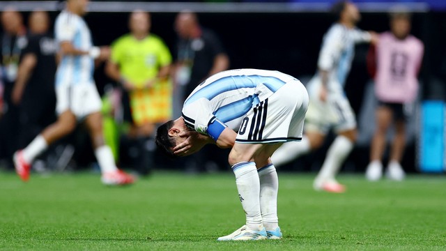 Messi se emociona com classificação da Argentina para as quartas de final da Copa