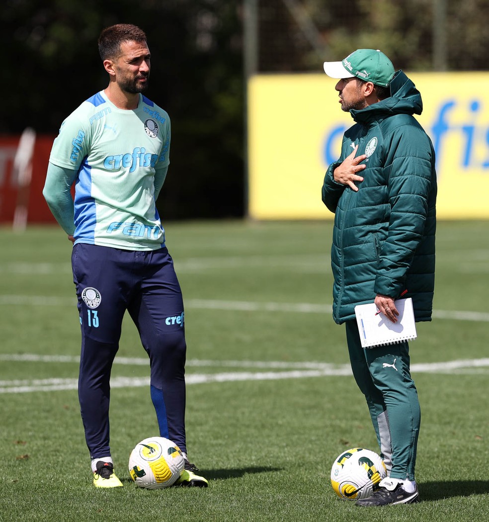 Luan e Abel Ferreira, do Palmeiras — Foto: Cesar Greco / Palmeiras