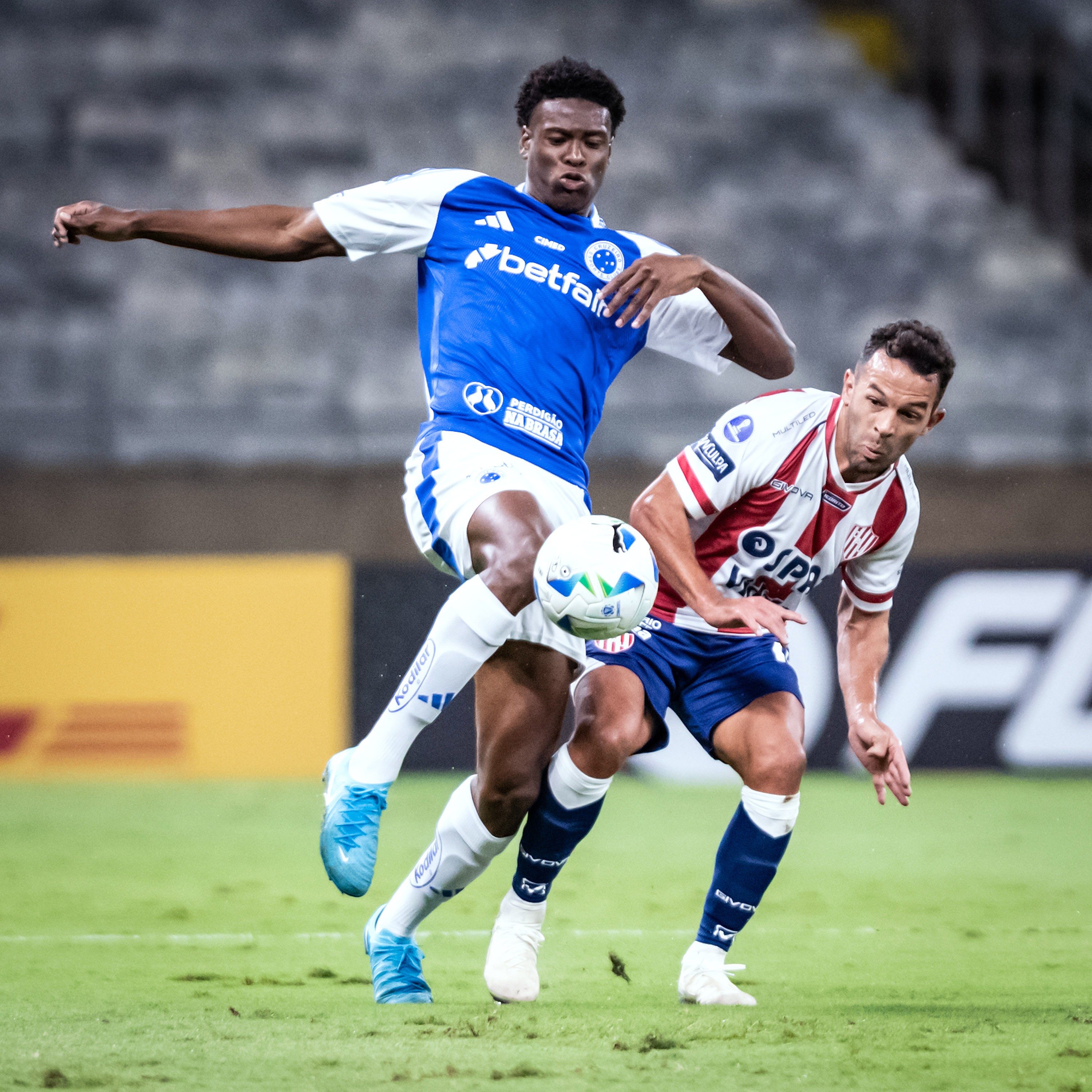 Cruzeiro ameniza eliminação com bom momento, mas capítulo final reforça lição.