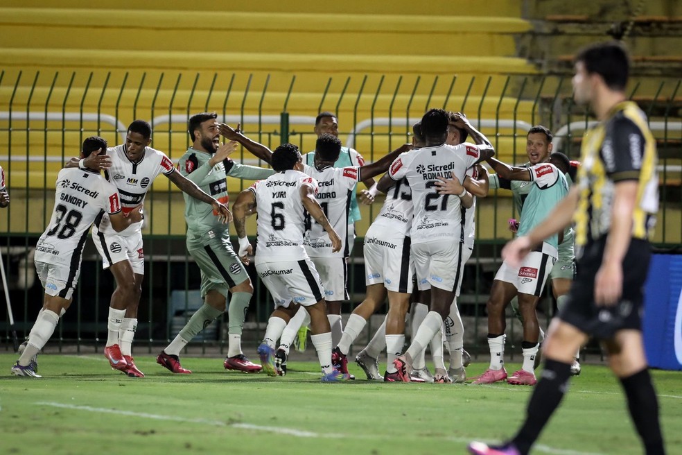 Athletic de Rui Duarte tem ótimo aproveitamento como visitante  — Foto: Raphael Torres