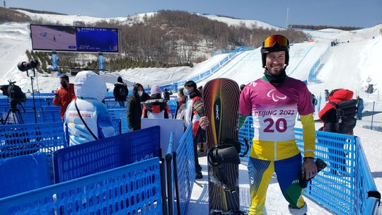 André Barbieri termina bateria em quarto lugar e fica fora das semifinais do snowboard cross