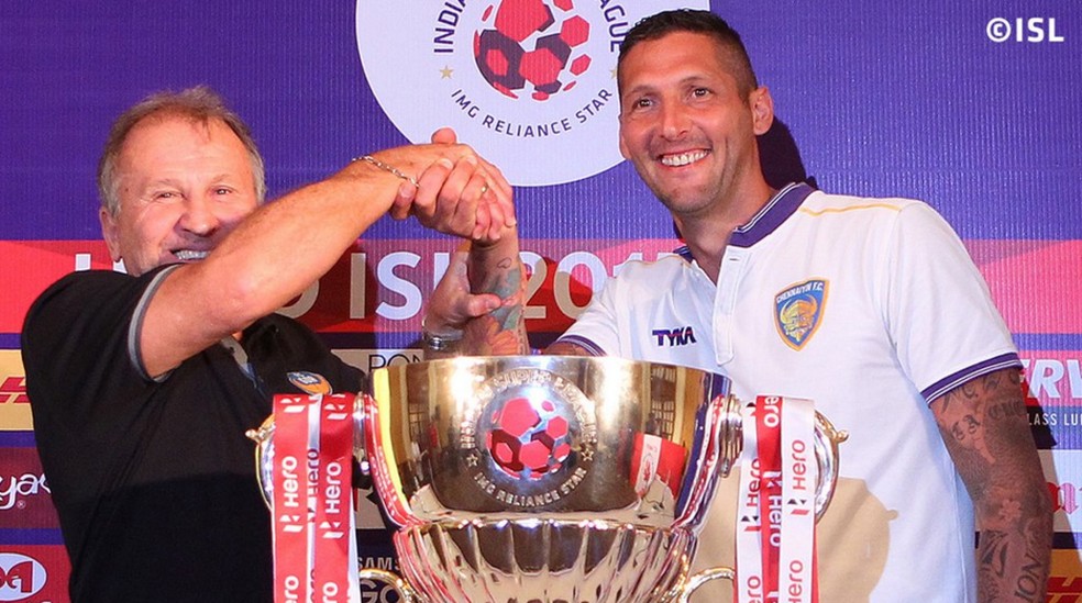 Confirmados no evento de Adriano, Zico e Materazzi foram adversários no futebol indiano, onde atuaram como treinadores — Foto: Divulgação / ISL