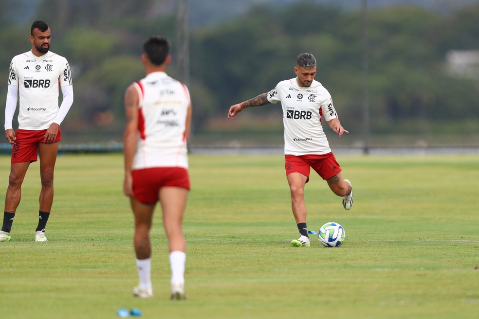 Arrascaeta em treino pelo Flamengo — Foto: Gilvan de Souza /CRF