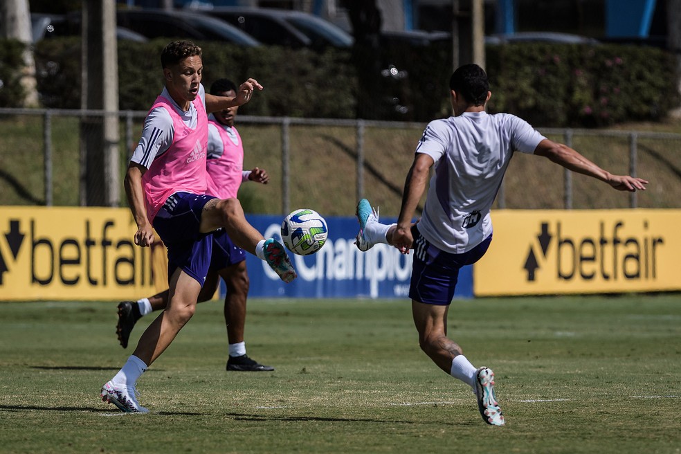 Ian Luccas perde espaço com Pepa no Cruzeiro — Foto: Gustavo Aleixo/Cruzeiro