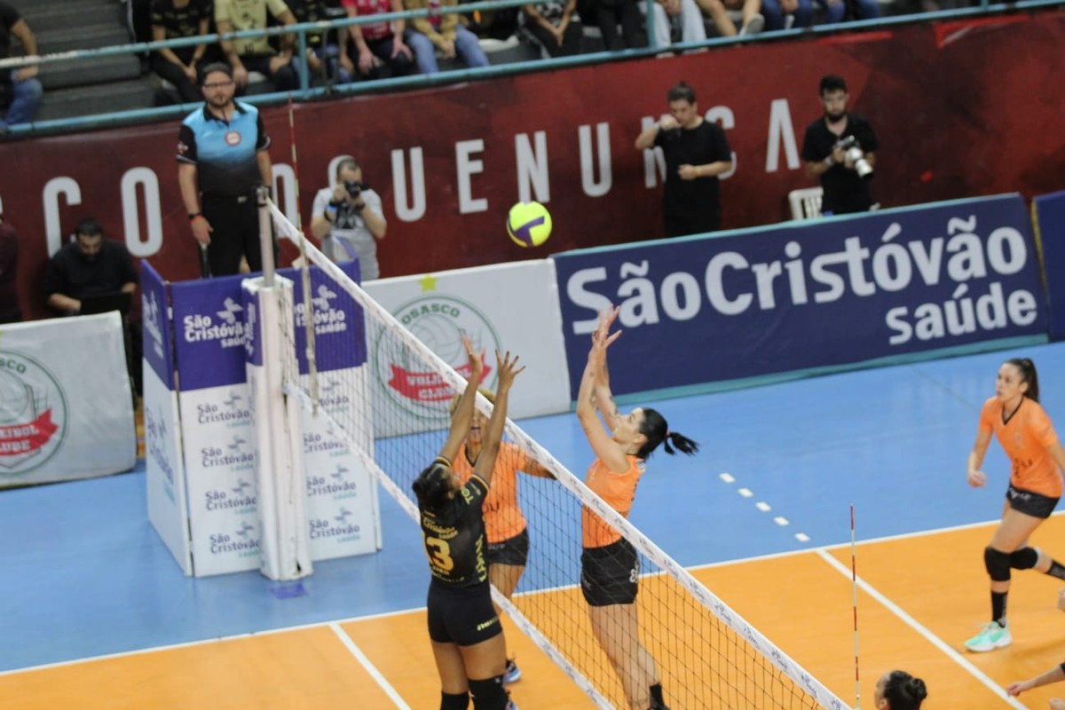 Osasco faz jogo de abertura do Campeonato Paulista de vôlei feminino nesta  terça-feira (16)