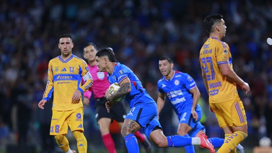 Cruz Azul freta avião de mais de R$ 5 milhões para enfrentar o Flamengo