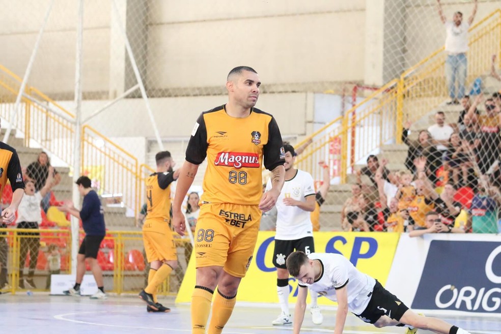 Magnus Futsal leva título do Campeonato Paulista de Futsal (01/10