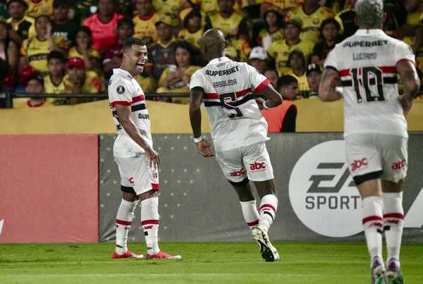 Excelente Desempenho do São Paulo: Destaques de Rafael, Calleri e Alisson na Partida