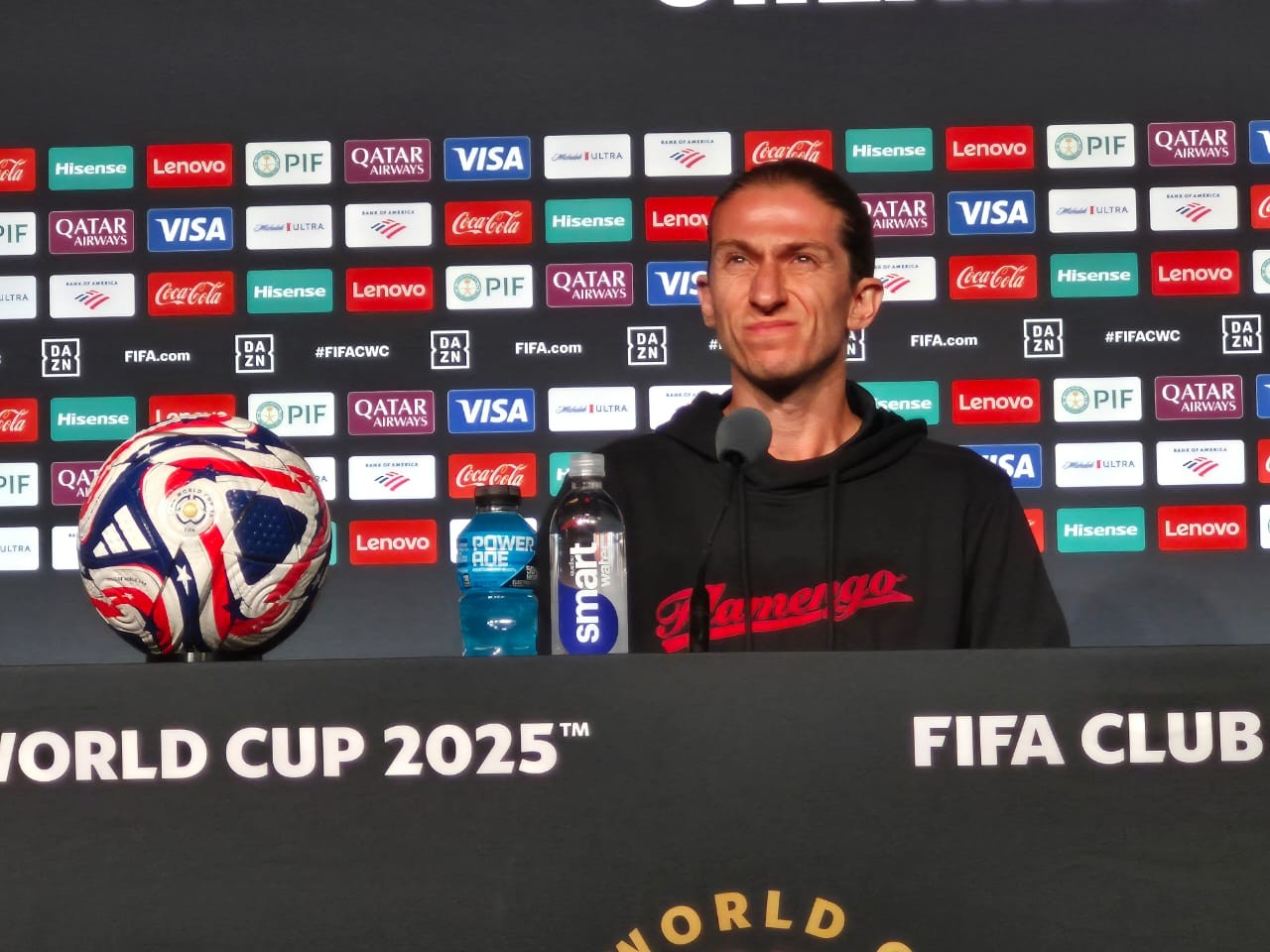 Filipe Luís diz que Flamengo terá mudanças contra o Los Angeles: 