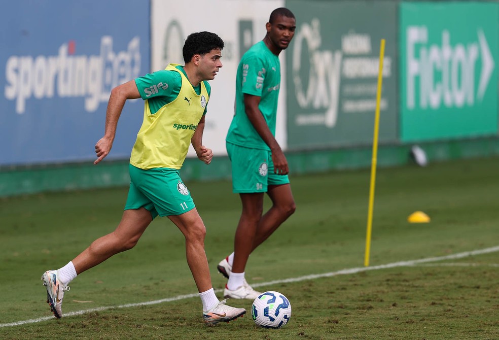 Bruno Rodrigues durante treino do Palmeiras na Academia de Futebol — Foto: Cesar Greco