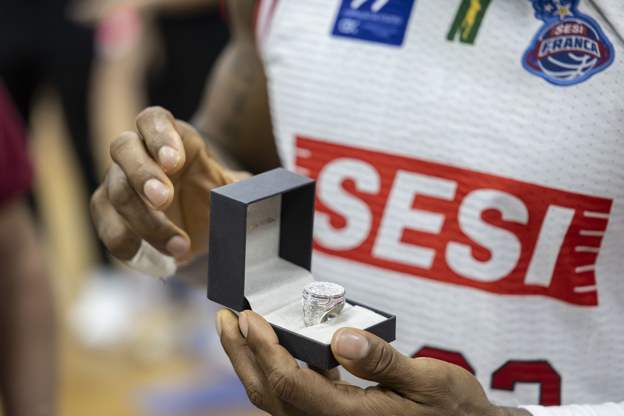 NBB: Franca entrega anéis à la NBA em homenagem ao penta inédito