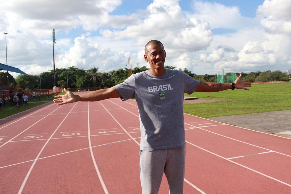 Sandro Viana conquistou uma das duas medalhas amazonenses em Olimpíadas — Foto: Marcos Dantas