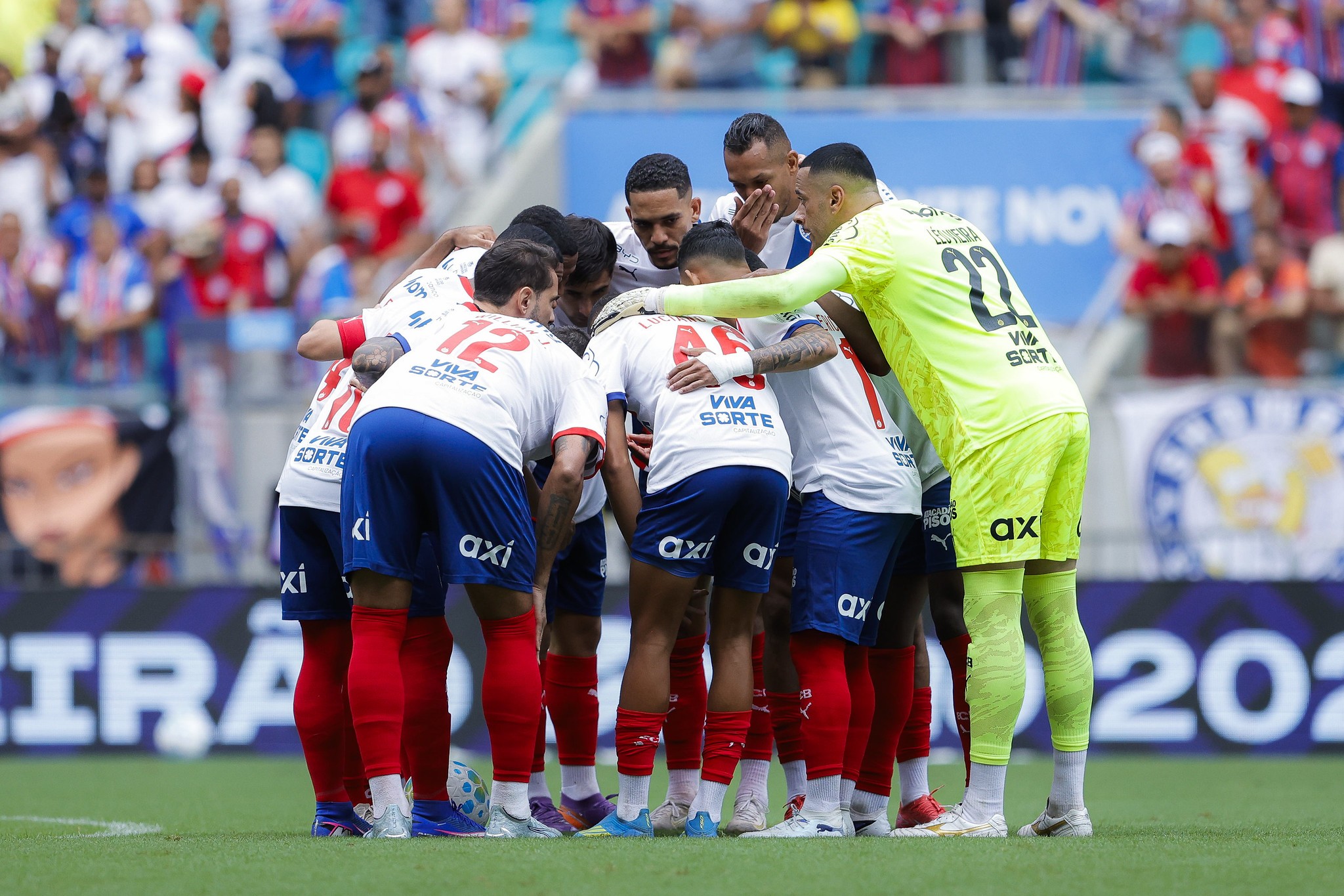 Coritiba e Bahia têm números parecidos em confronto direto por G-4 | Ge