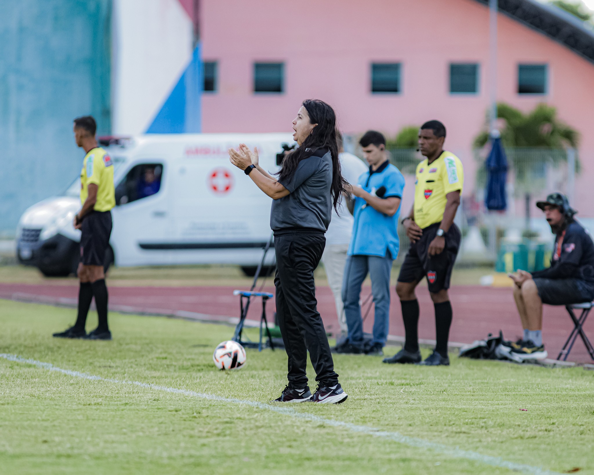 Gleide Costa inicia trabalho à frente do futebol feminino do Kashima-PB
