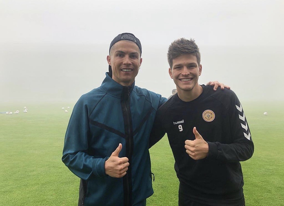 Centroavante do Sport relembra encontro com Cristiano Ronaldo: "E aí, Robozão"