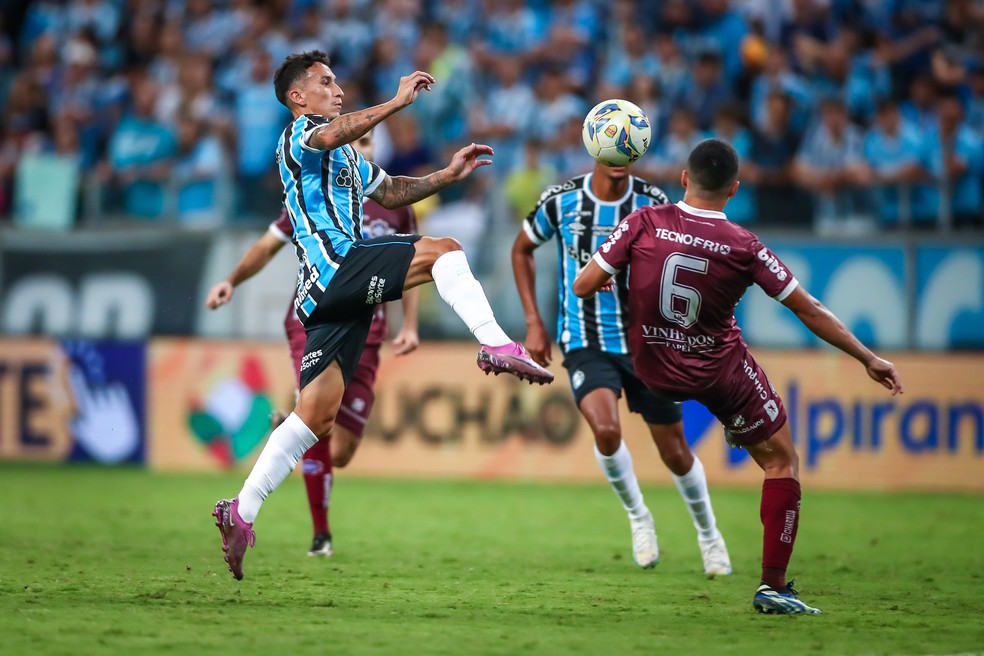 Dodi em semifinal com o Caxias