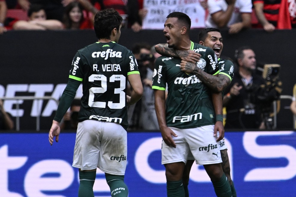 Nos pênaltis, Palmeiras fica com vice da Supercopa do Brasil contra Flamengo  – Palmeiras