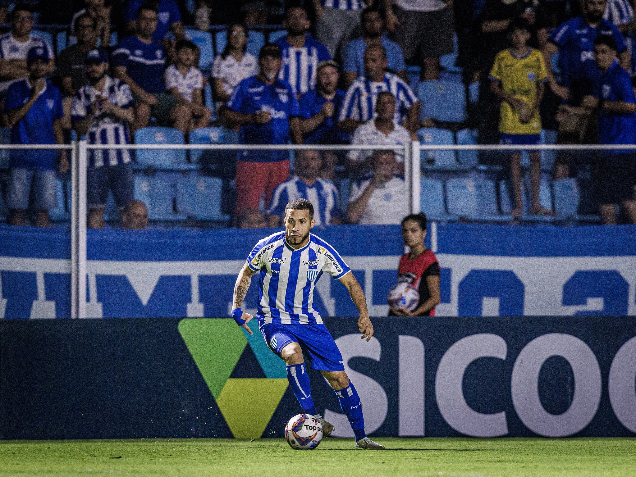 Avaí rescinde com o equatoriano Robert Burbano