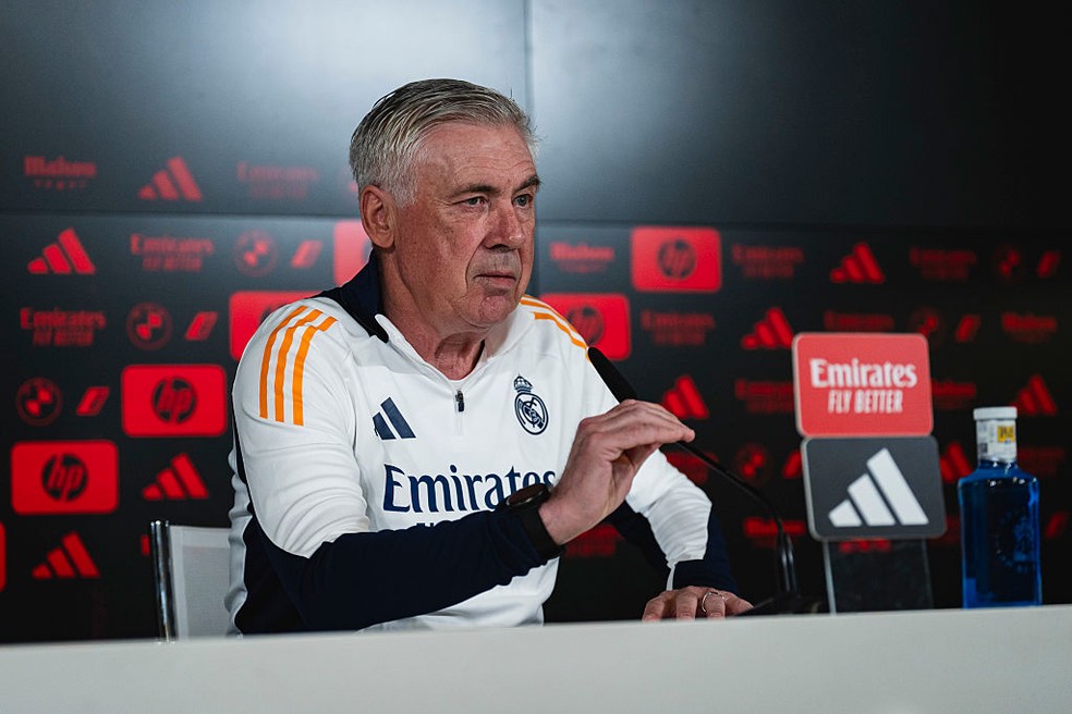 Carlo Ancelotti deverá dar entrevista coletiva no Real Madrid nesta terça-feira — Foto: Getty Images
