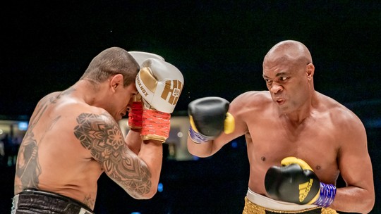Ex-campeão mundial, youtuber e ex-UFC: a carreira de Anderson Silva no boxe - Foto: (Getty Images)