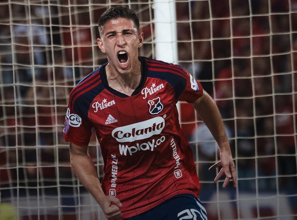 Miguel Monsalve comemora gol pelo Independiente Medellín