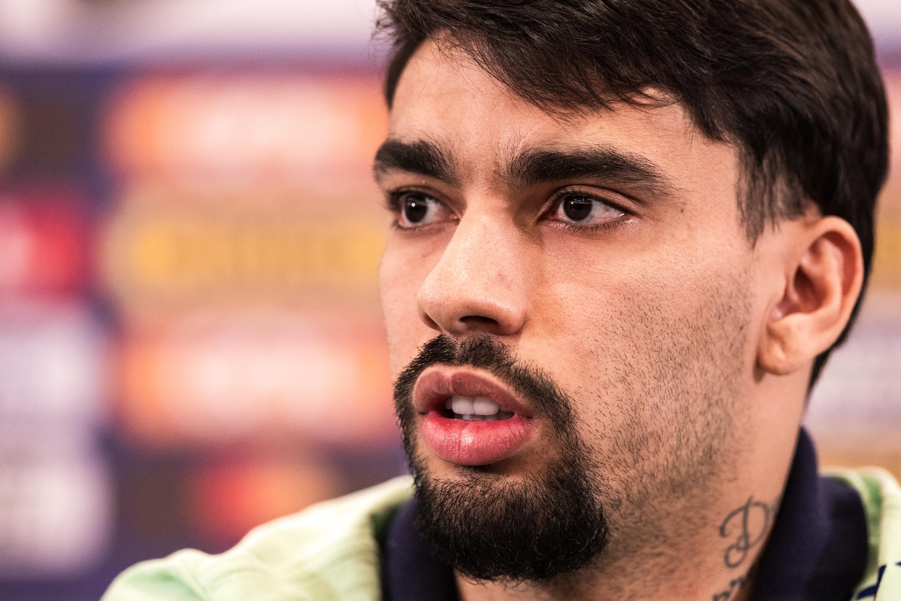 Flamengo anuncia contratação de Lucas Paquetá