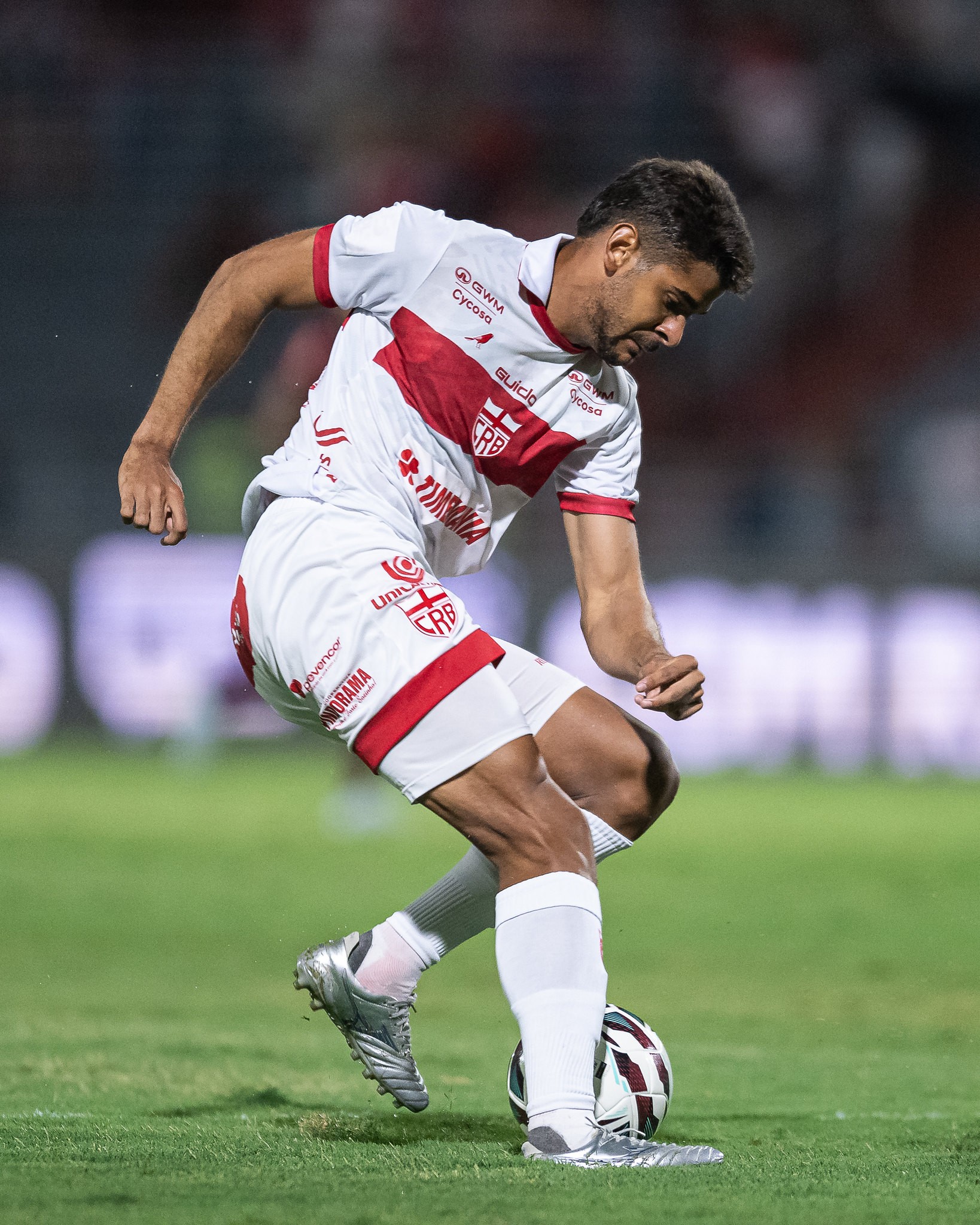 Entenda: João Neto comemora chance como titular do CRB e projeta duelo contra o Goiás