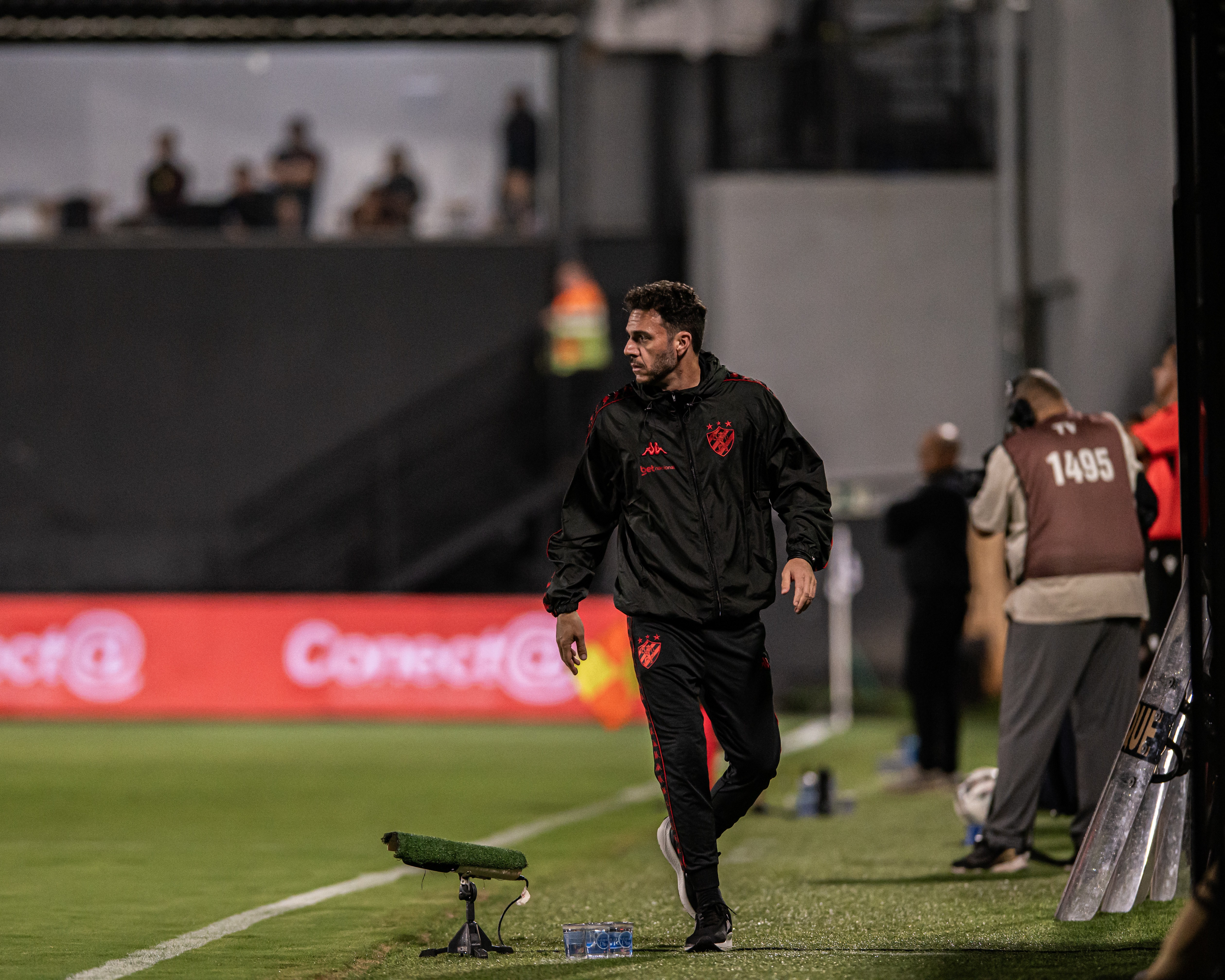 Soso destaca "organização defensiva" do Sport em vitória contra o Athletic