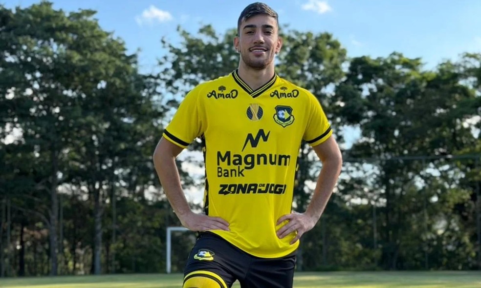 Pedrinho, atacante do São Bernardo — Foto: São Bernardo/Divulgação