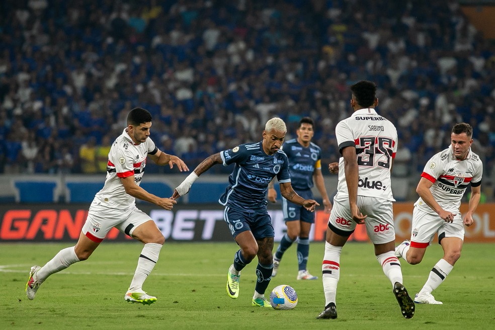 Cruzeiro x São Paulo — Foto: Fernando Moreno/AGIF