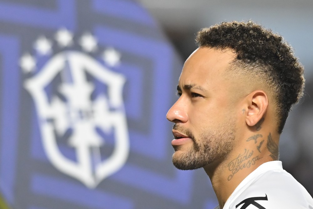 Neymar inicia sequência decisiva no Santos de olho em vaga na Copa do Mundo