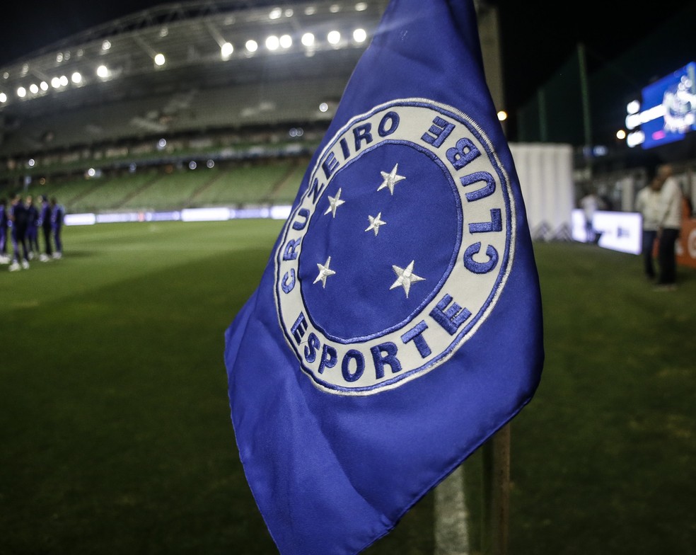 Cruzeiro; bandeira; escudo; Independência — Foto: Staff Images / Cruzeiro
