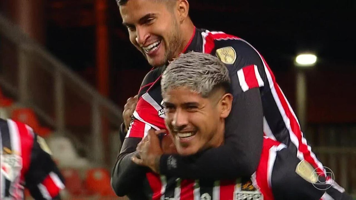 Rodrigo Nestor recebe sondagem do Bologna da Itália para transferência.