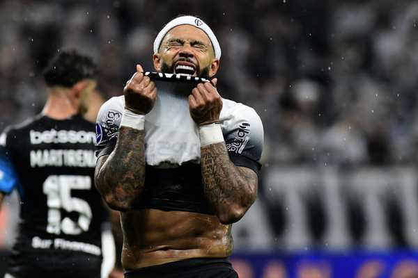Corinthians enfrentará Palmeiras com vários jogadores pendurados; confira situação antes do clássico.