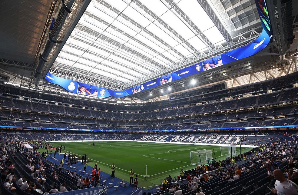 Santiago Bernabéu antes de Real Madrid x Osasuna — Foto: Getty Images