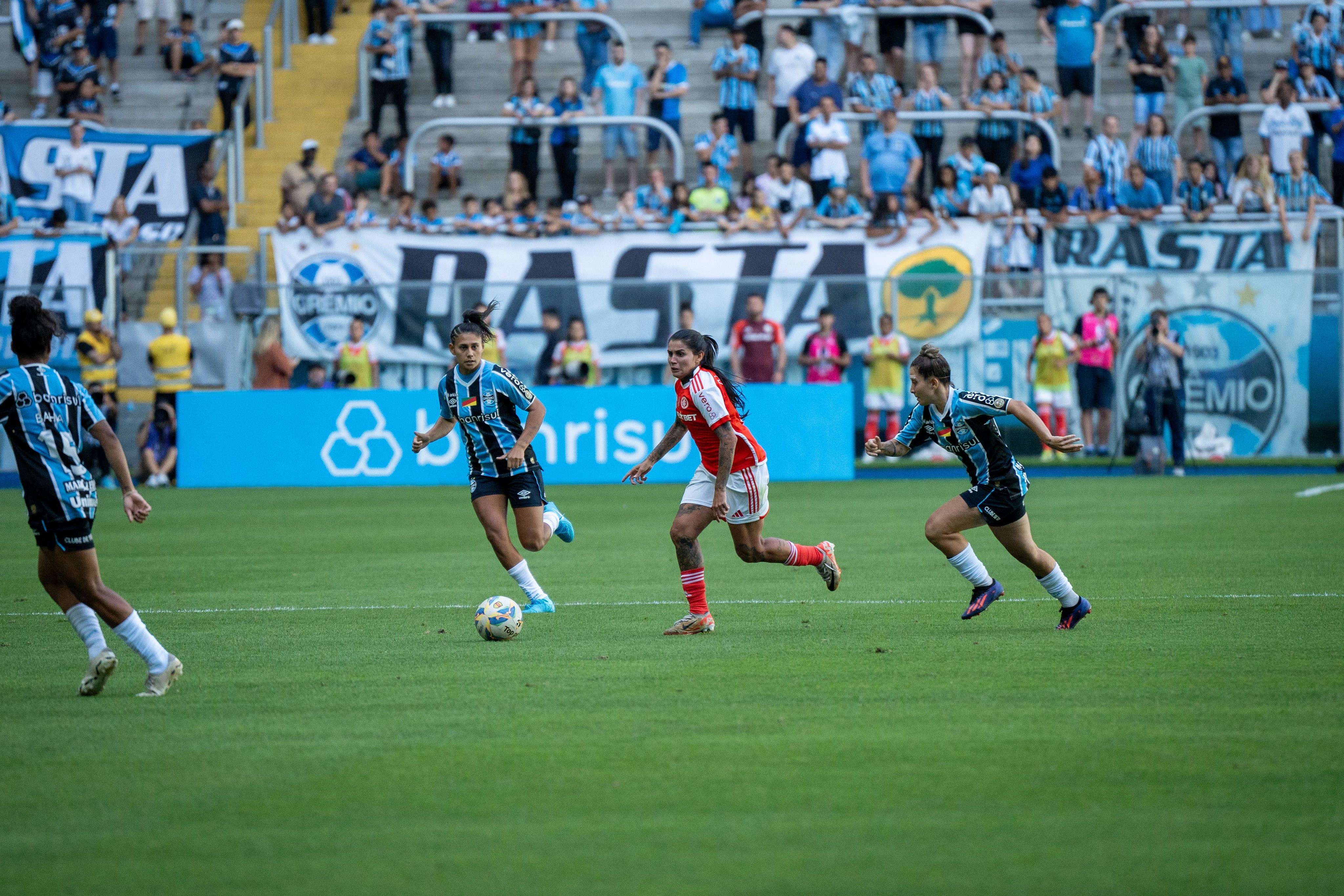 Grêmio x Inter: Onde assistir, horário e escalações do Gre-Nal pelo Brasileirão Feminino