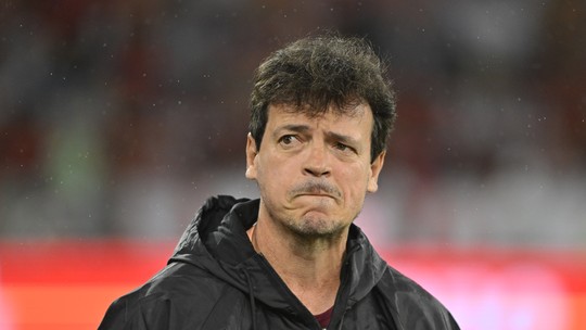 Diniz admite incômodo com sequência do Corinthians, mas diz: "Derrotas estão servindo de lição"