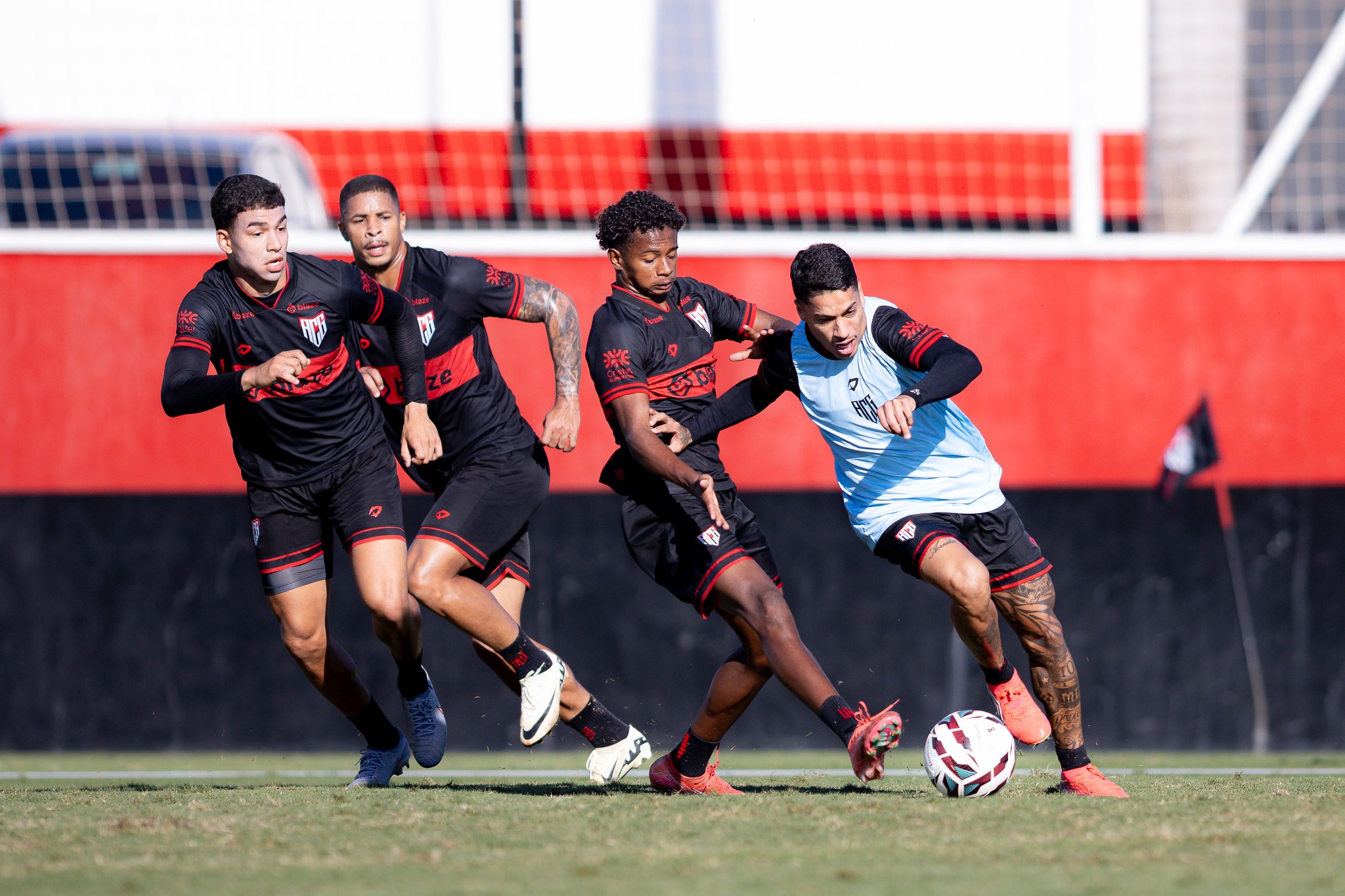 Restando 10 partidas, Atlético-GO chega embalado e confiante no acesso