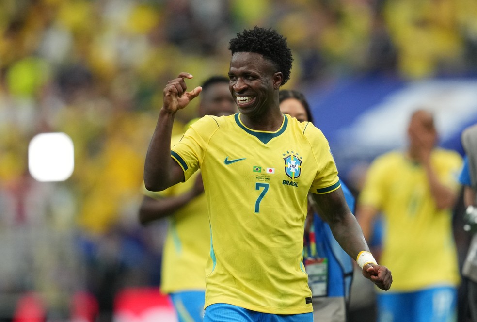 Quase golaços: Vini Jr lamenta chance contra o Japão