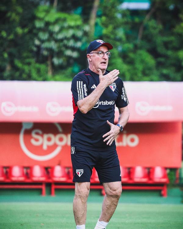 Escalação: São Paulo deve poupar maioria dos titulares contra o Coritiba