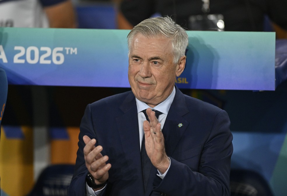 Carlo Ancelotti em Brasil x Chile — Foto: André Durão