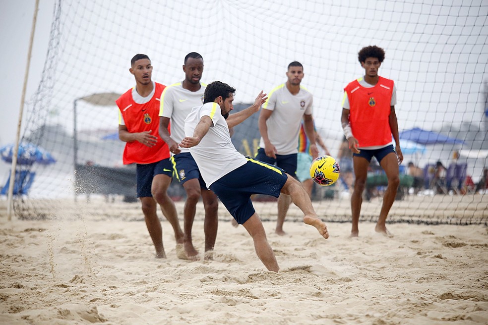 Brasil inicia a disputa da Copa América de Futebol de Areia, no Paraguai, futebol  de areia