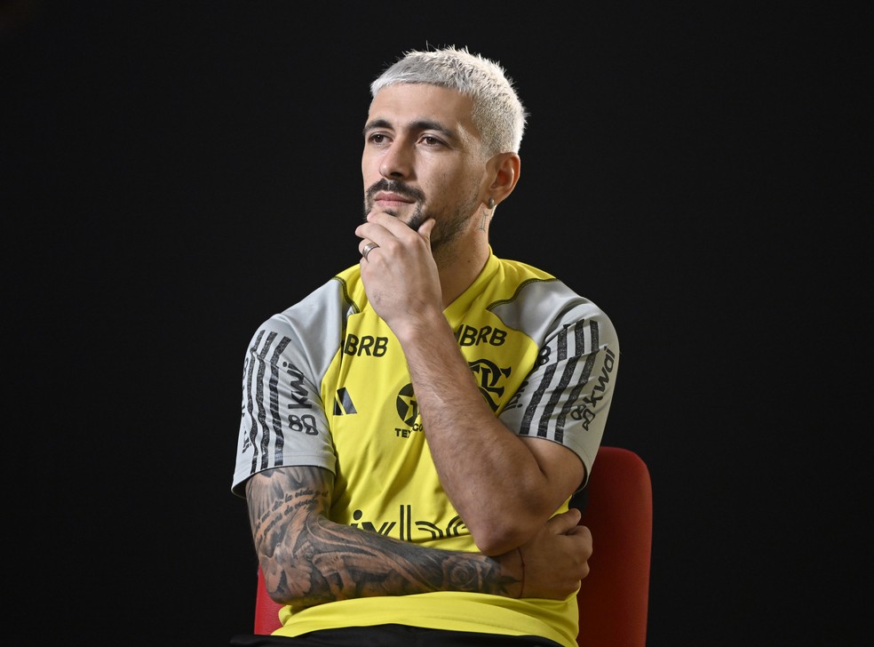 abre aspas arrascaeta  Foto: Andr Duro