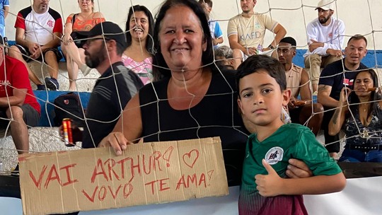 'Vovó torcedora' marca presença no Festival Dente de Leite em Valença: "Orgulho" - Foto: (Suyane Rodrigues/TV Rio Sul)