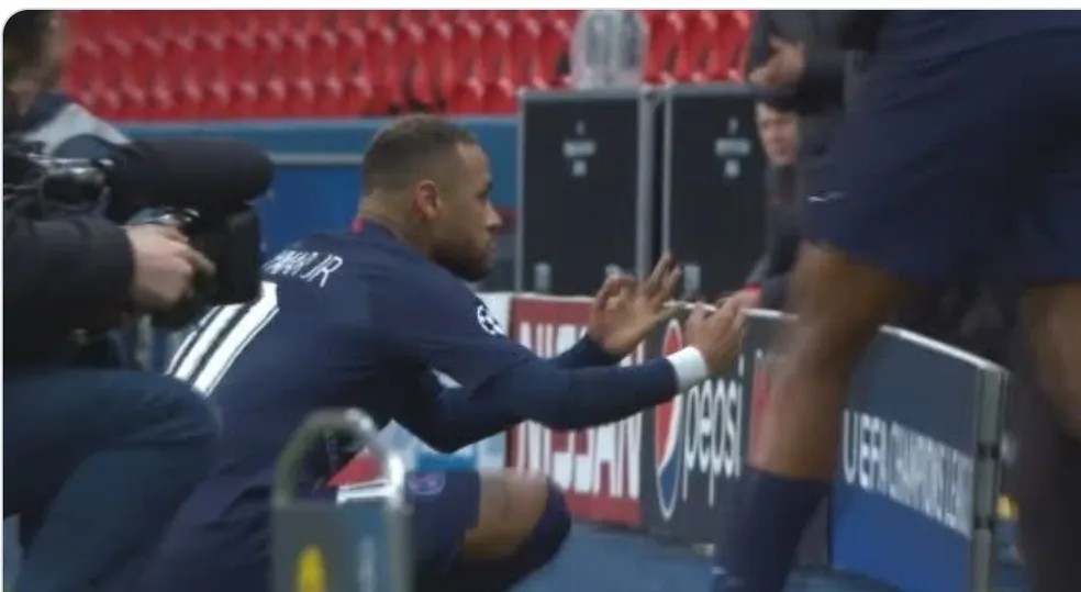 Neymar Haaland: Neymar imita Haaland em comemoração