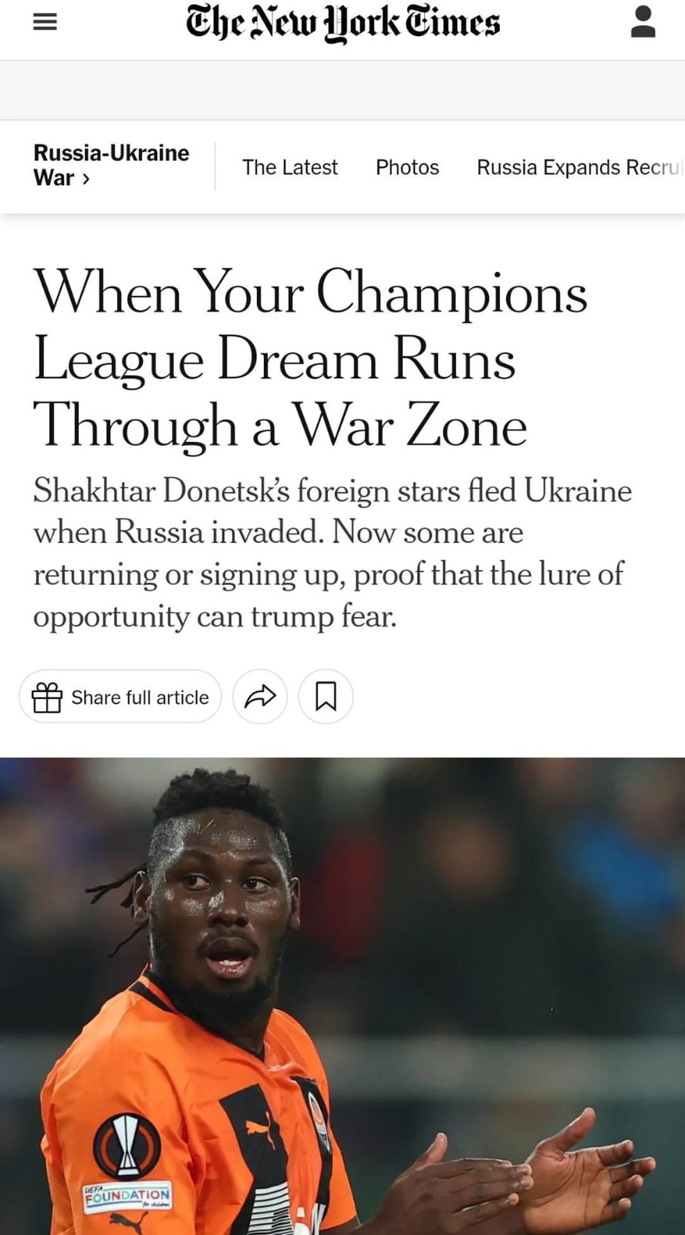 Lassina Traoré foi destaque em matéria do New York Times sobre a situação da Ucrânia na guerra — Foto: Reprodução / New York Times