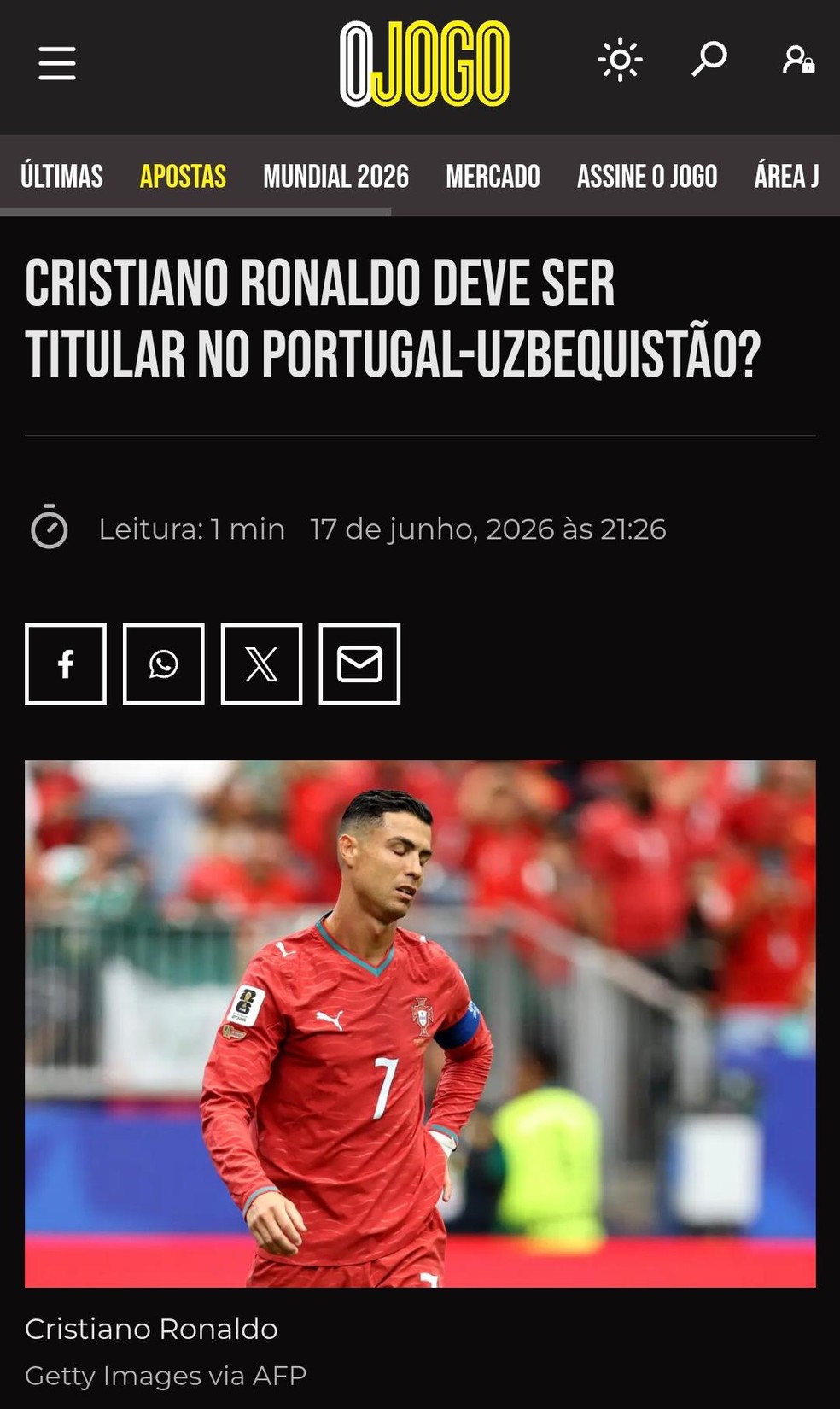 Jornal português faz enquete sobre titularidade de Cristiano Ronaldo — Reprodução O Jogo