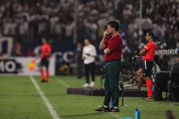 Deniz praises Marquinhos' awareness of goals and sees a fair draw for Fluminense |  Fluminense
