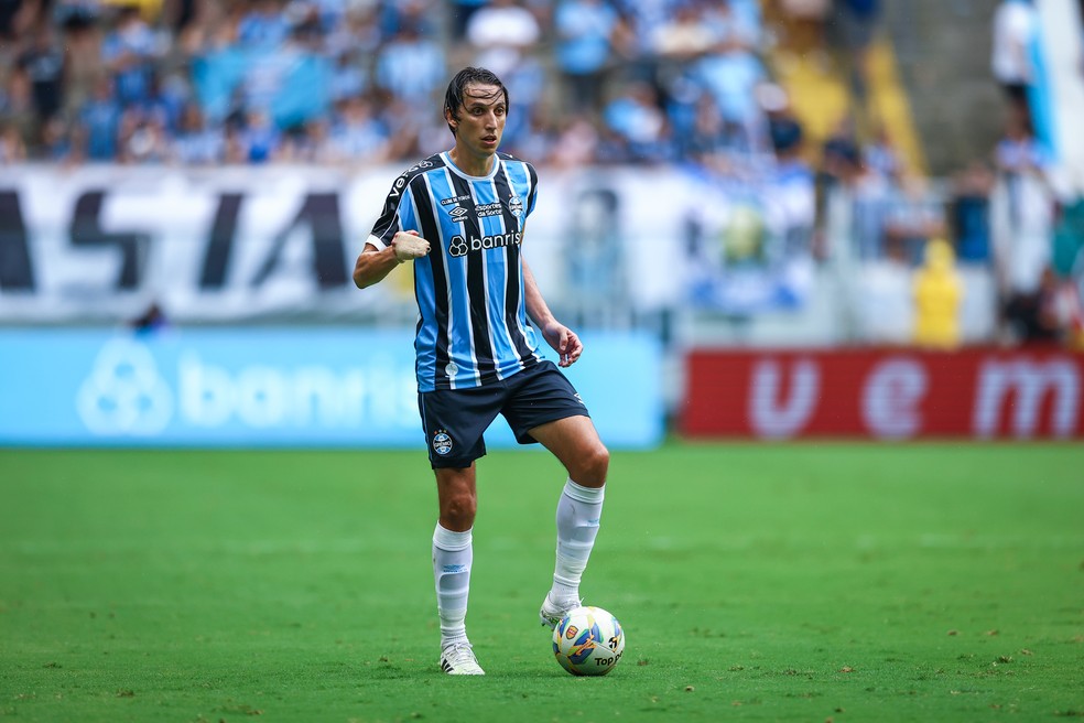 Geromel na vitória do Grêmio sobre o Santa Cruz — Foto: Lucas Uebel/Grêmio FBPA